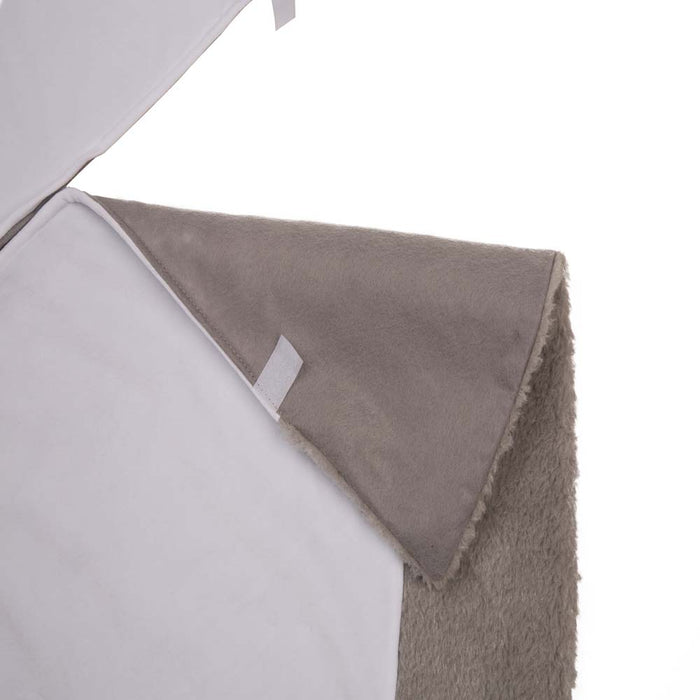 48"D White Fleece Christmas Tree Skirt