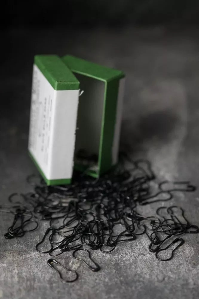 Merchant & Mills Black Bulb Pins with wide bowl for attaching tags and craft projects