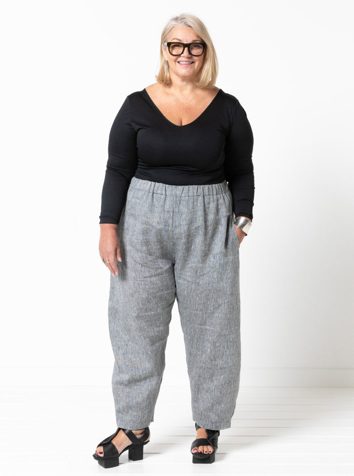 Front view of Bob Woven Pant Sewing Pattern – Balloon-shaped pants with elastic waistband and inseam pockets.