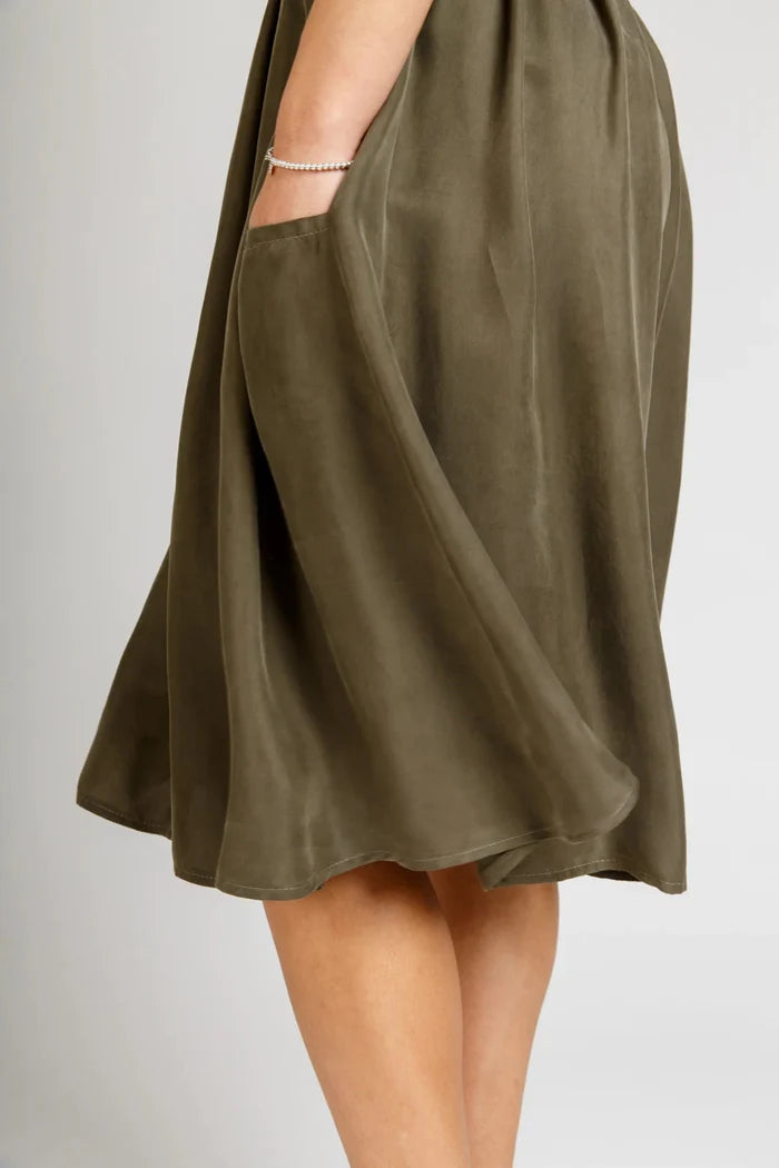Brumby skirt sewing pattern, featuring gathered designs with deep scoop pockets and an exposed zipper