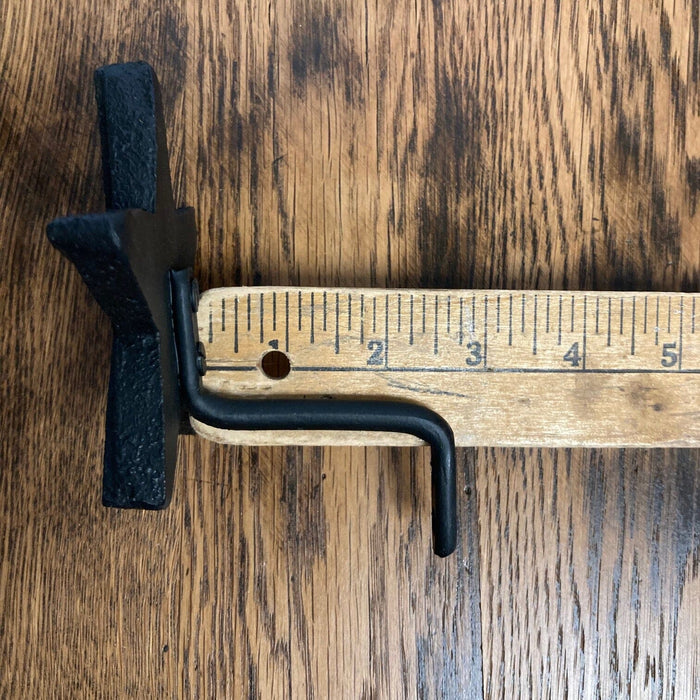 Cast Star Curtain Hook - Black - Set of 2 - Primitive Star Quilt Shop