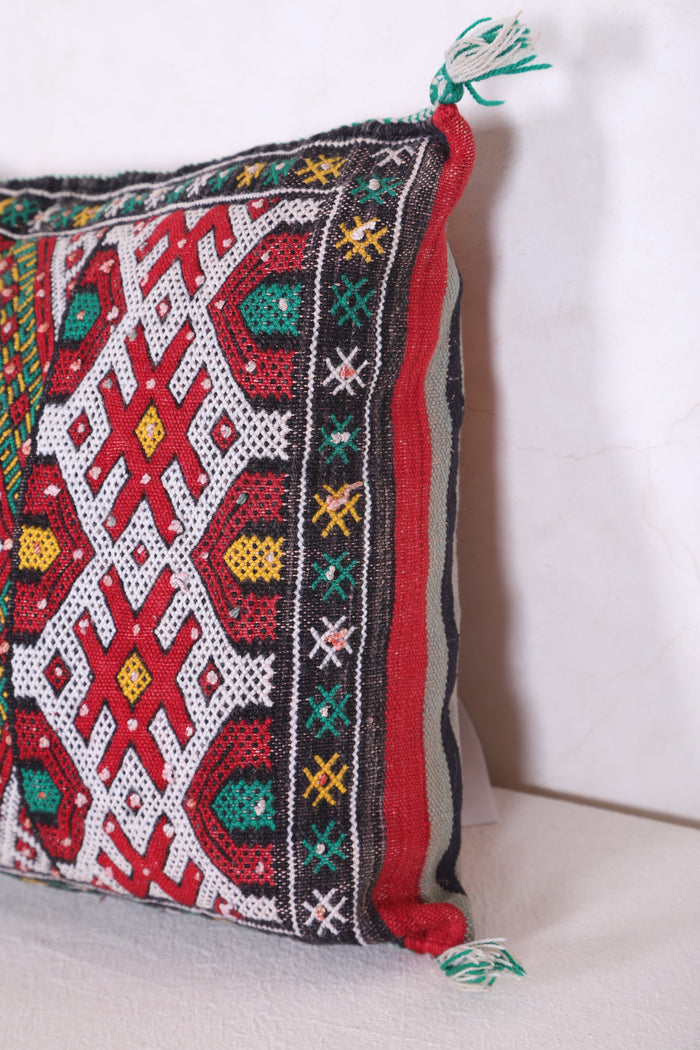 Moroccan Pillow 15.3 INCHES X 19.2 INCHES - kilim pillow