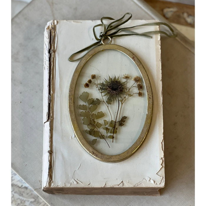 Pressed Brown Meadow Flowers Oval Ornament - Primitive Star Quilt Shop