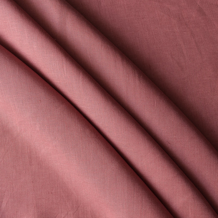 Rustic Blush dusty berry-rose 100% linen fabric, 140 GSM, 60 LEA – close-up weave texture