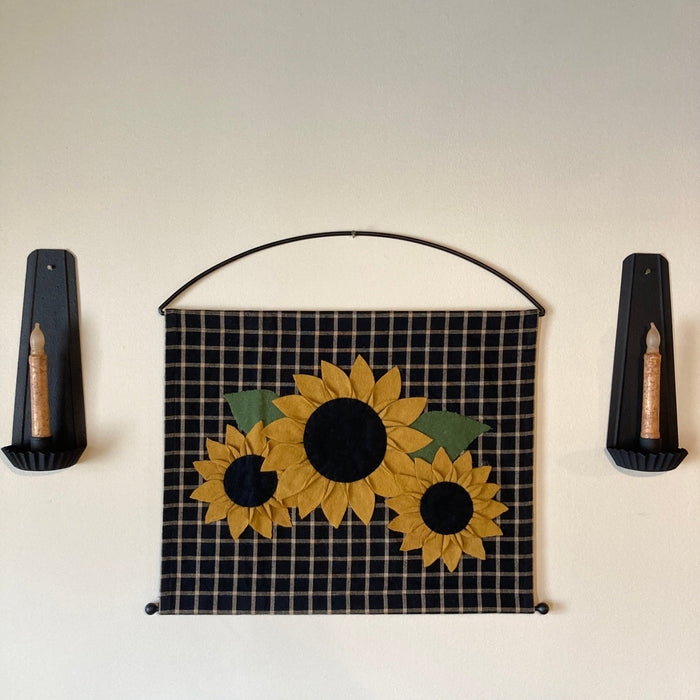 Sunflowers Wall Hanging - Primitive Star Quilt Shop