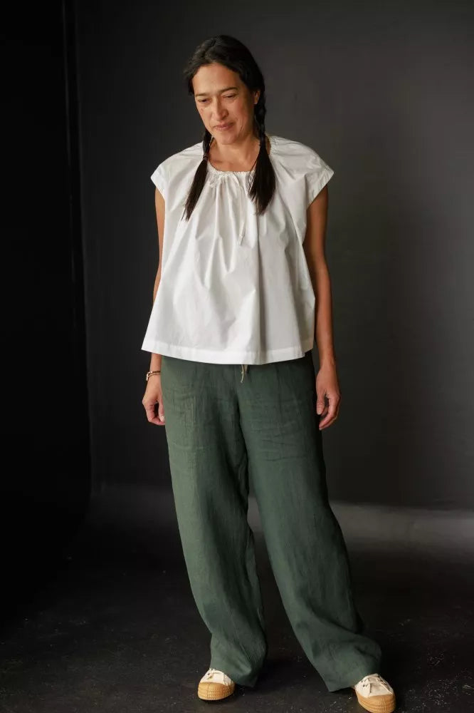 The 101 Trouser Sewing Pattern by Merchant & Mills – relaxed drawstring linen trousers for beginners