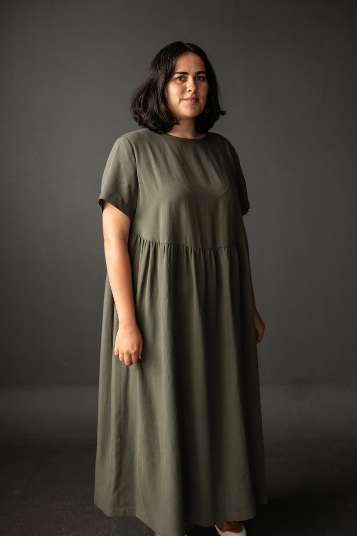 Merchant & Mills’ Florence pattern featuring a swingy top/dress with button back and high low gathers.