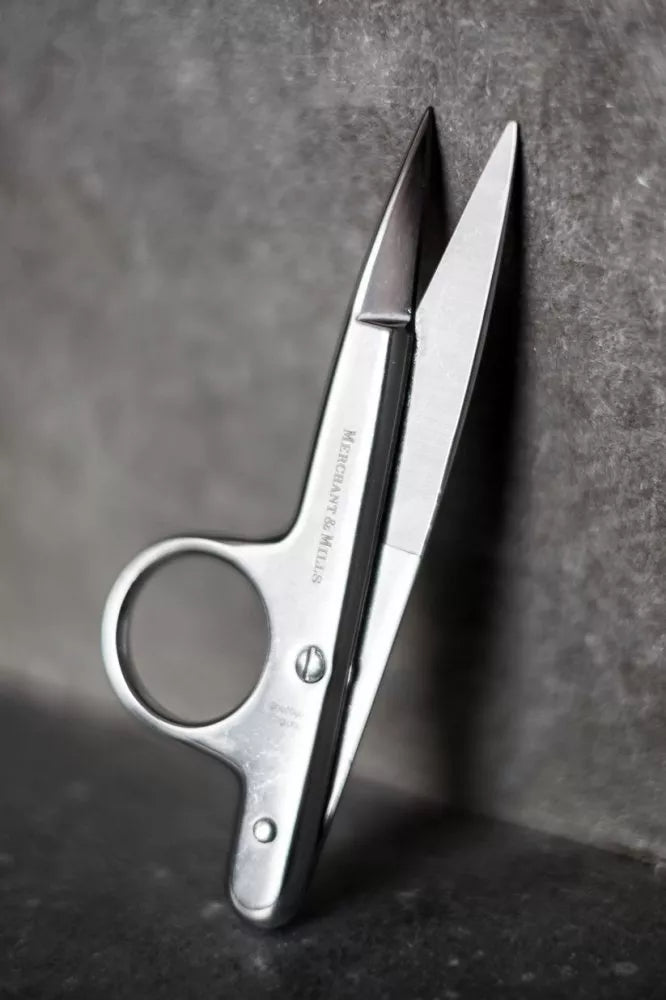 Merchant & Mills Thread Clips 4.5" chrome plated steel for quick, precise thread snipping while sewing
