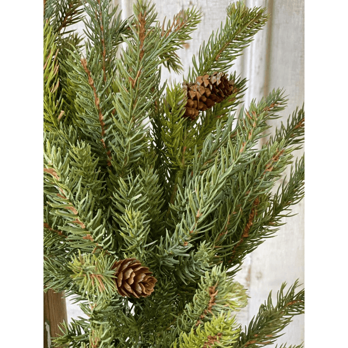 White Spruce with Cones Wreath 22" - Primitive Star Quilt Shop