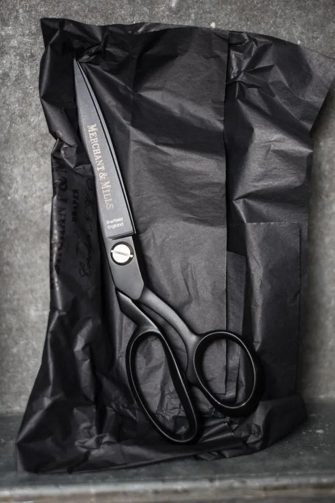 Merchant & Mills Xylan 8" Scissors, matt black non-stick shears for smooth and precise fabric cutting